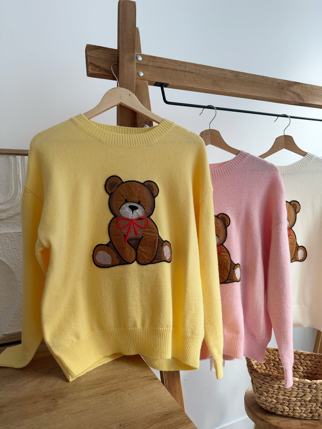 Maille ourson brodé BEAR - jaune poussin
