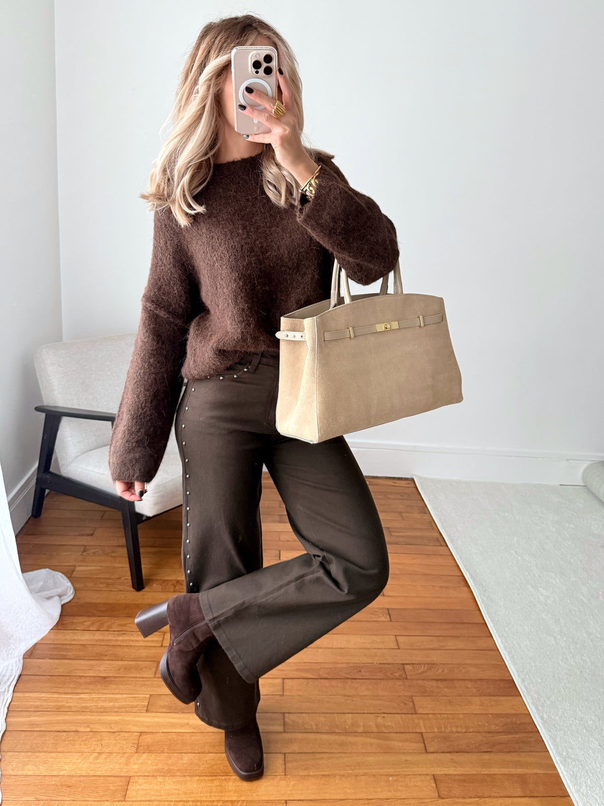 Jean taille haute à clous décoratifs RIGEL