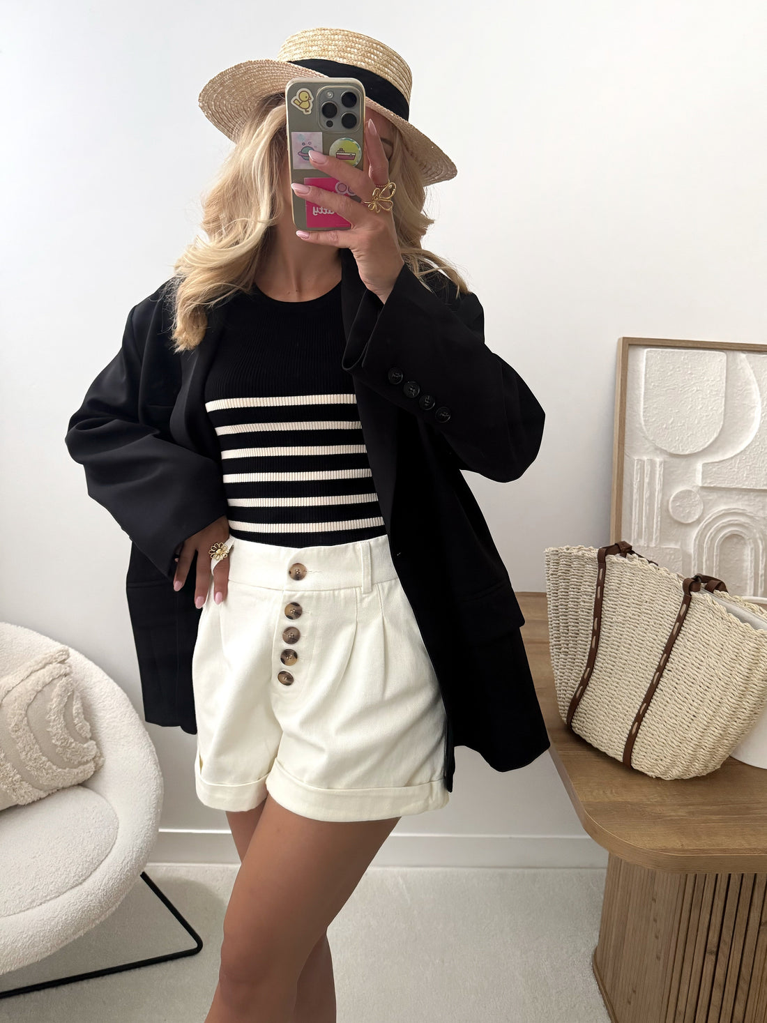SHORT CADAQUES