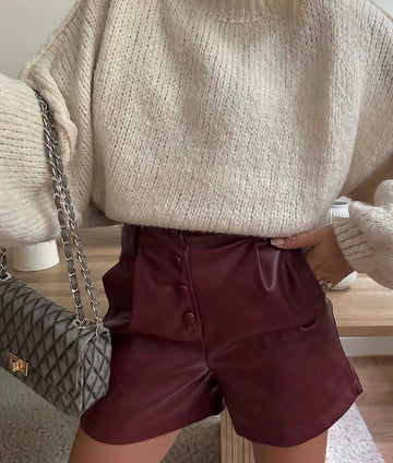 SHORT HOLLY